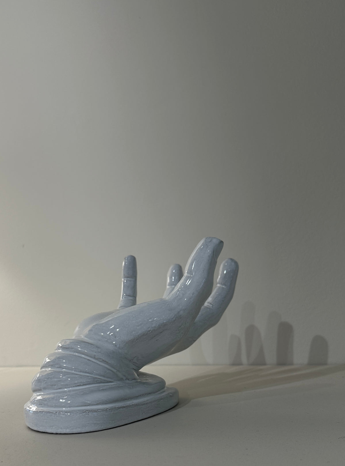 Hand candle stand