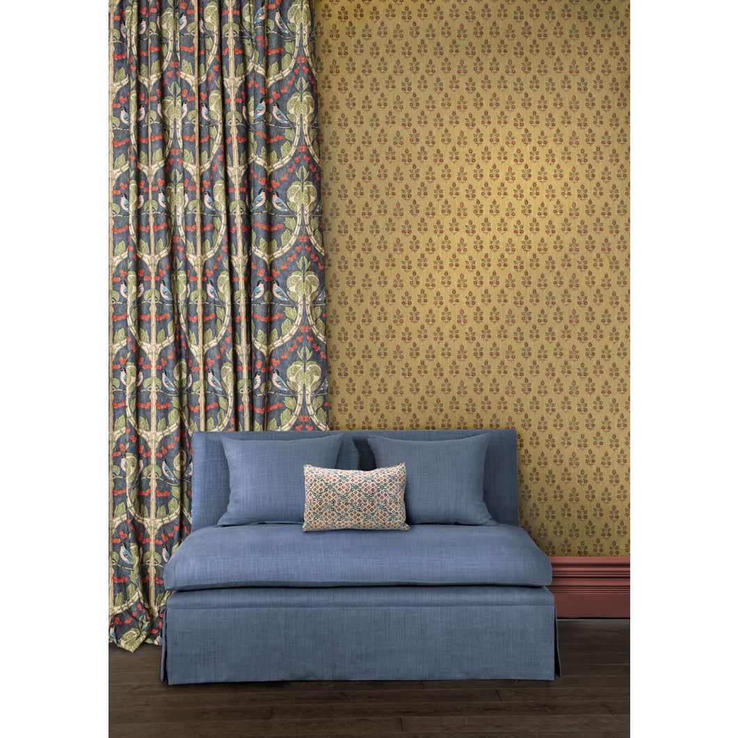 GP & J Baker Poppy Sprig Wallpaper Sand - 10 meter