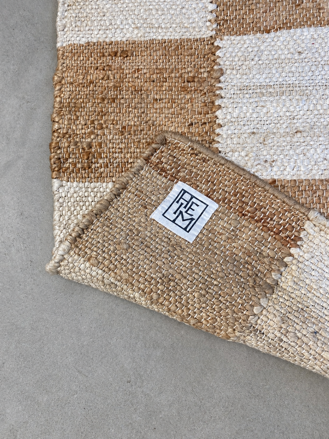 HEIM Checkered Jute Rug 250cm x 350cm