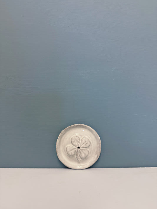 Clover incense holder