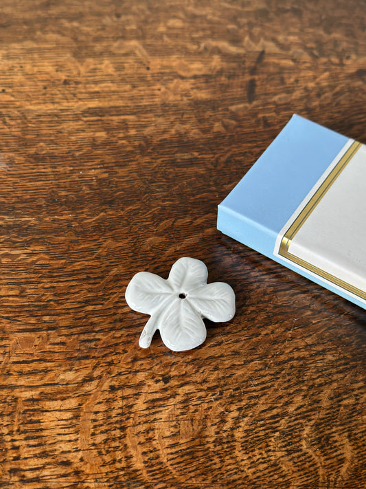 Clover Chance Incense holder