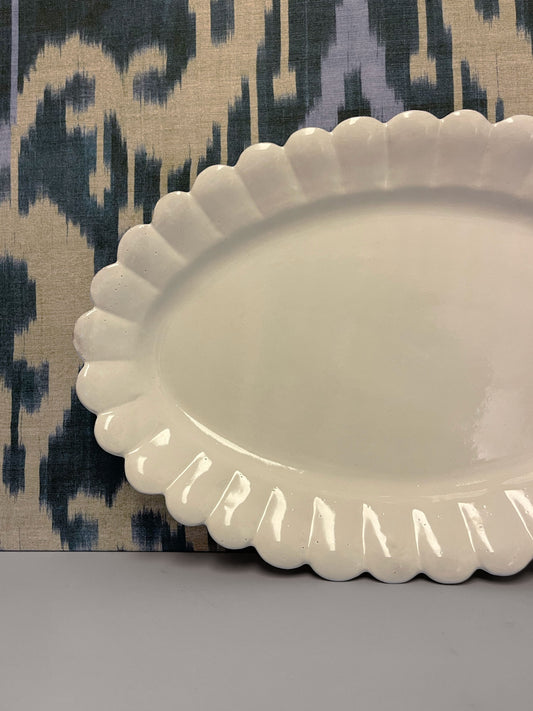 Large Deep Oval Marguerite Platter
