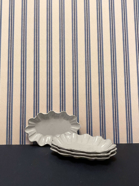 Flat Marguerite Small Fruit Bowl