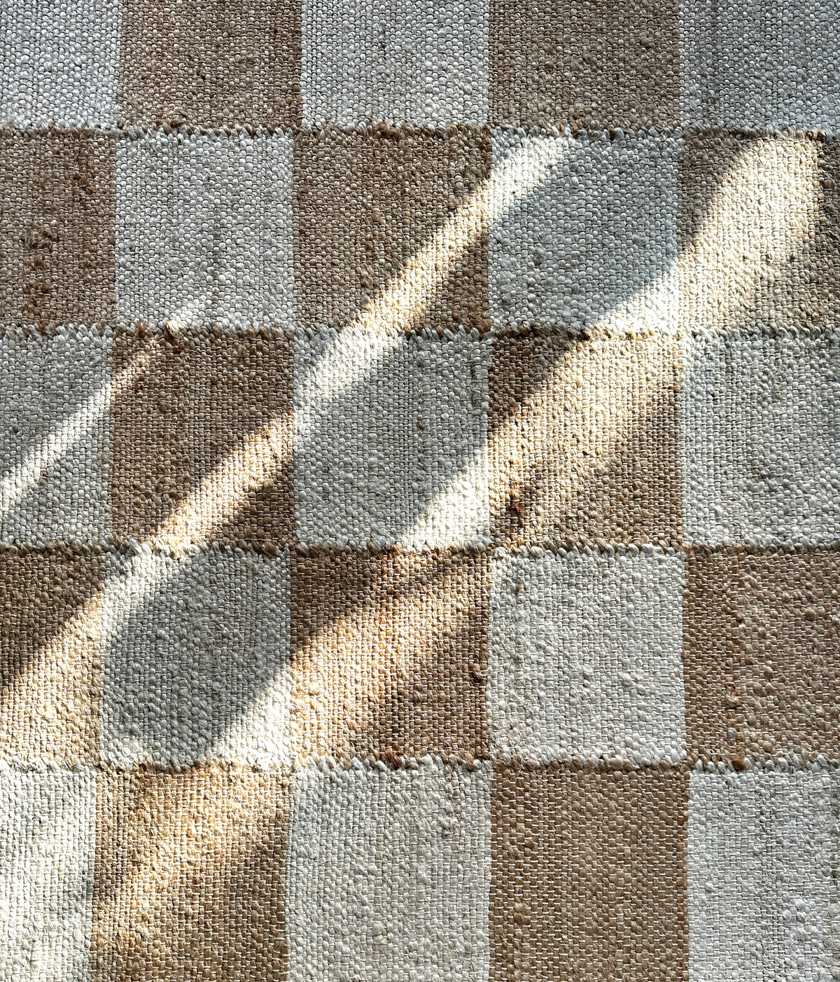 HEIM Checkered Jute Rug 250cm x 350cm