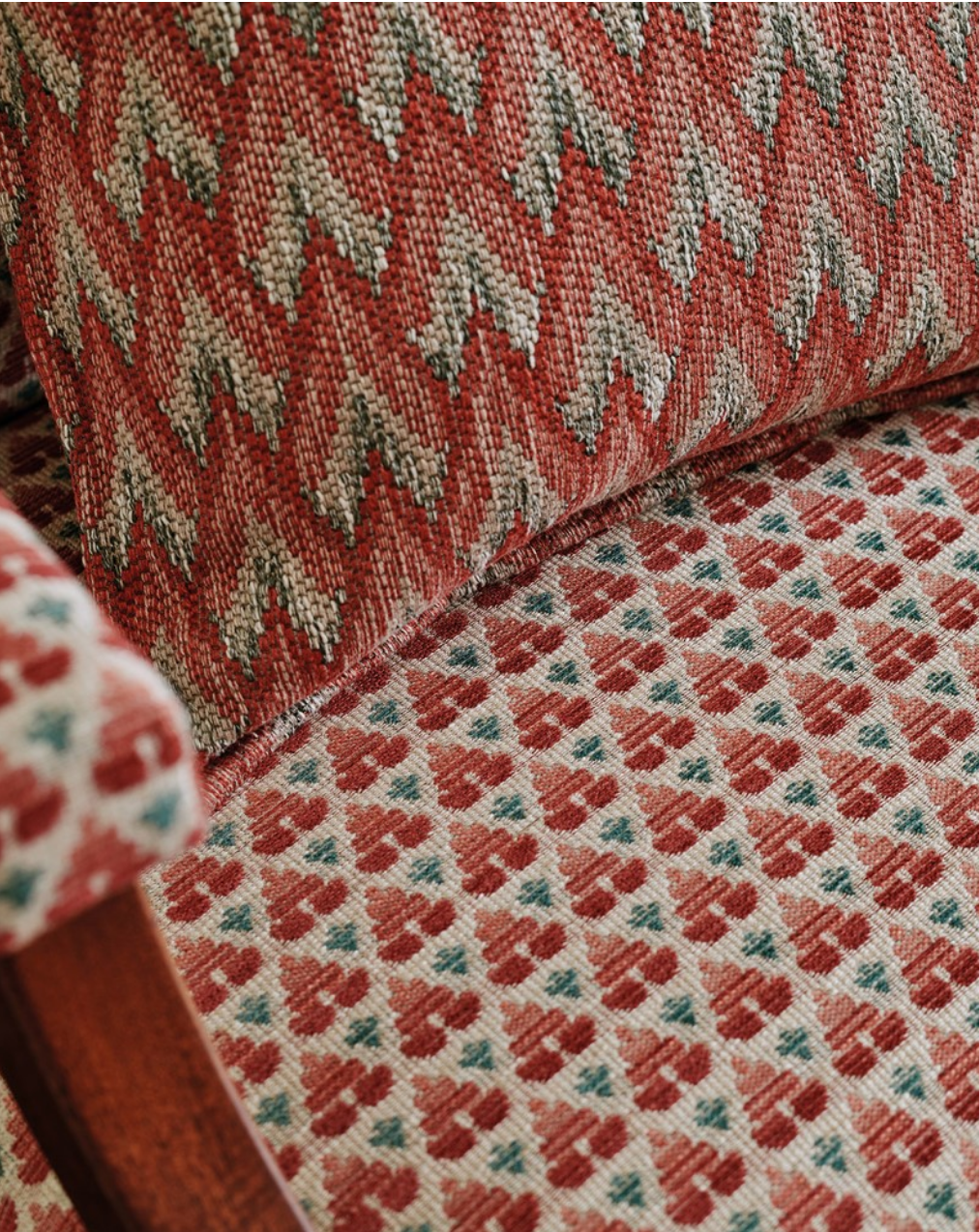 Woodberry Fabric Red/Green - 1 meter