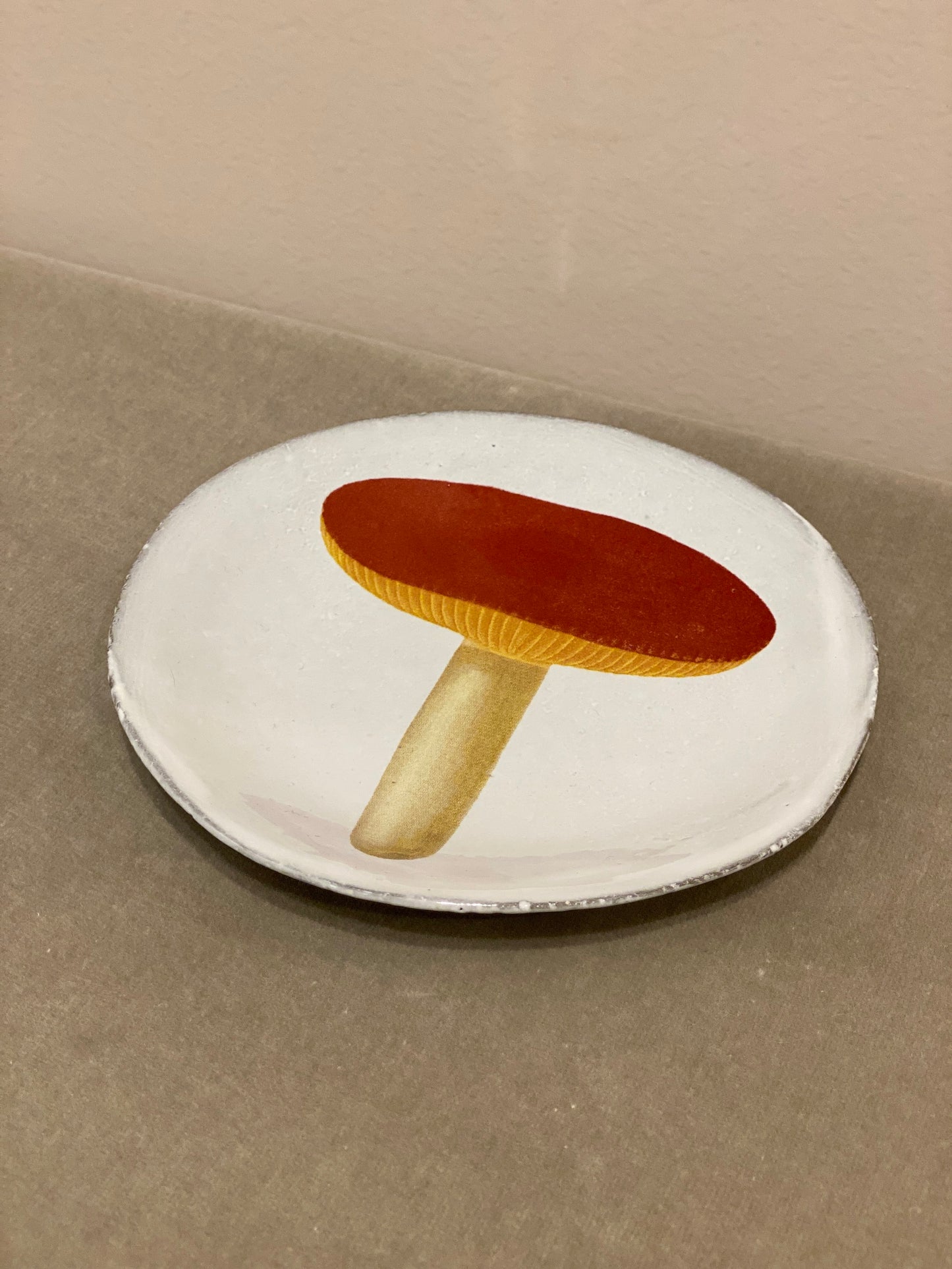 Agaric Alutace Dinner Plate